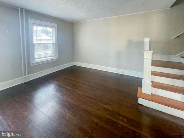 $240,925 | 9 West Crescent Boulevard, Collingswood, NJ 08108