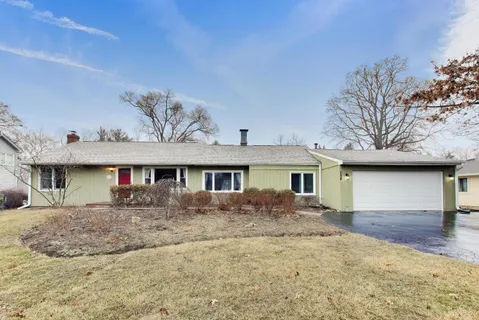 $349,000 | 27W734 Parkview Avenue, Warrenville, IL 60555