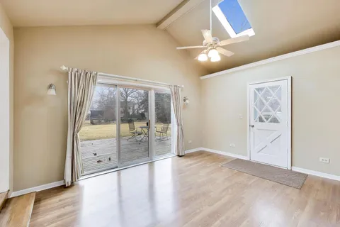 $349,000 | 27W734 Parkview Avenue, Warrenville, IL 60555