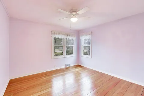 $349,000 | 27W734 Parkview Avenue, Warrenville, IL 60555