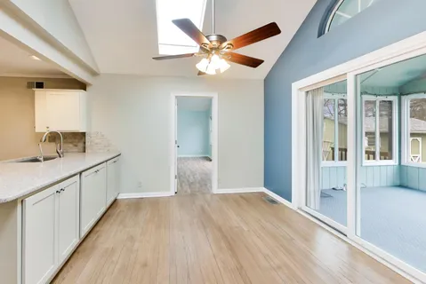 $349,000 | 27W734 Parkview Avenue, Warrenville, IL 60555