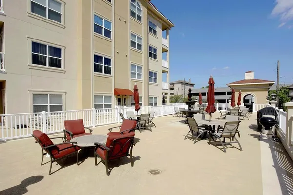 $183,000 | 2203 Dorrington Street, Unit 208, Houston, TX 77030