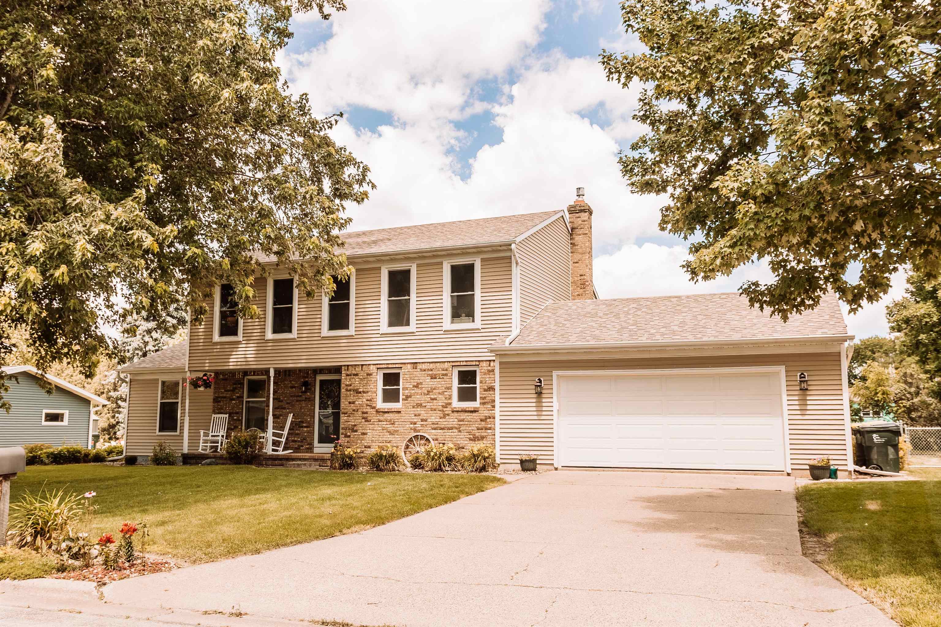 1115 East Iowa Street Prairie du Chien, WI 53821 - Photo 1 of 35