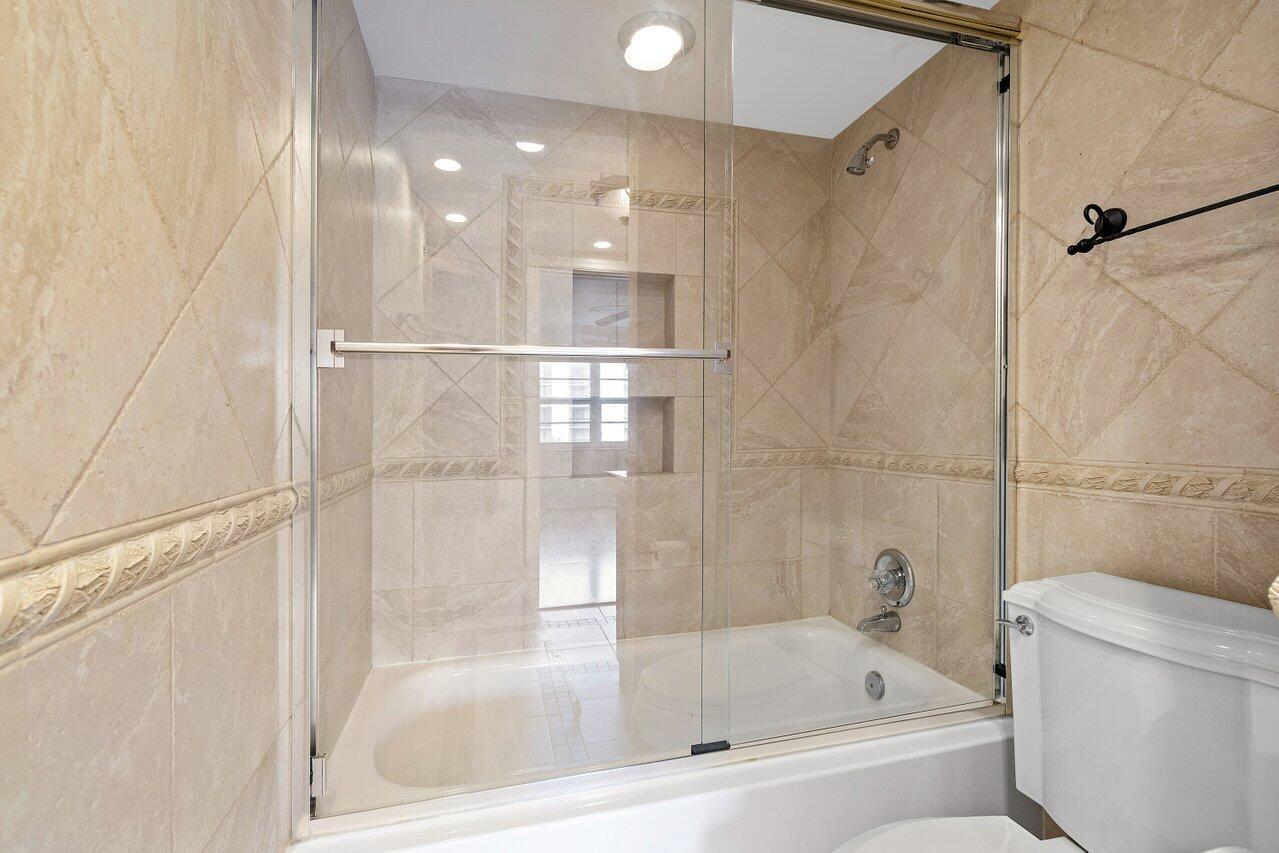 2871 North Ocean Boulevard, Unit R444 Boca Raton, FL 33431 - Photo 18 of 38 Master Bath