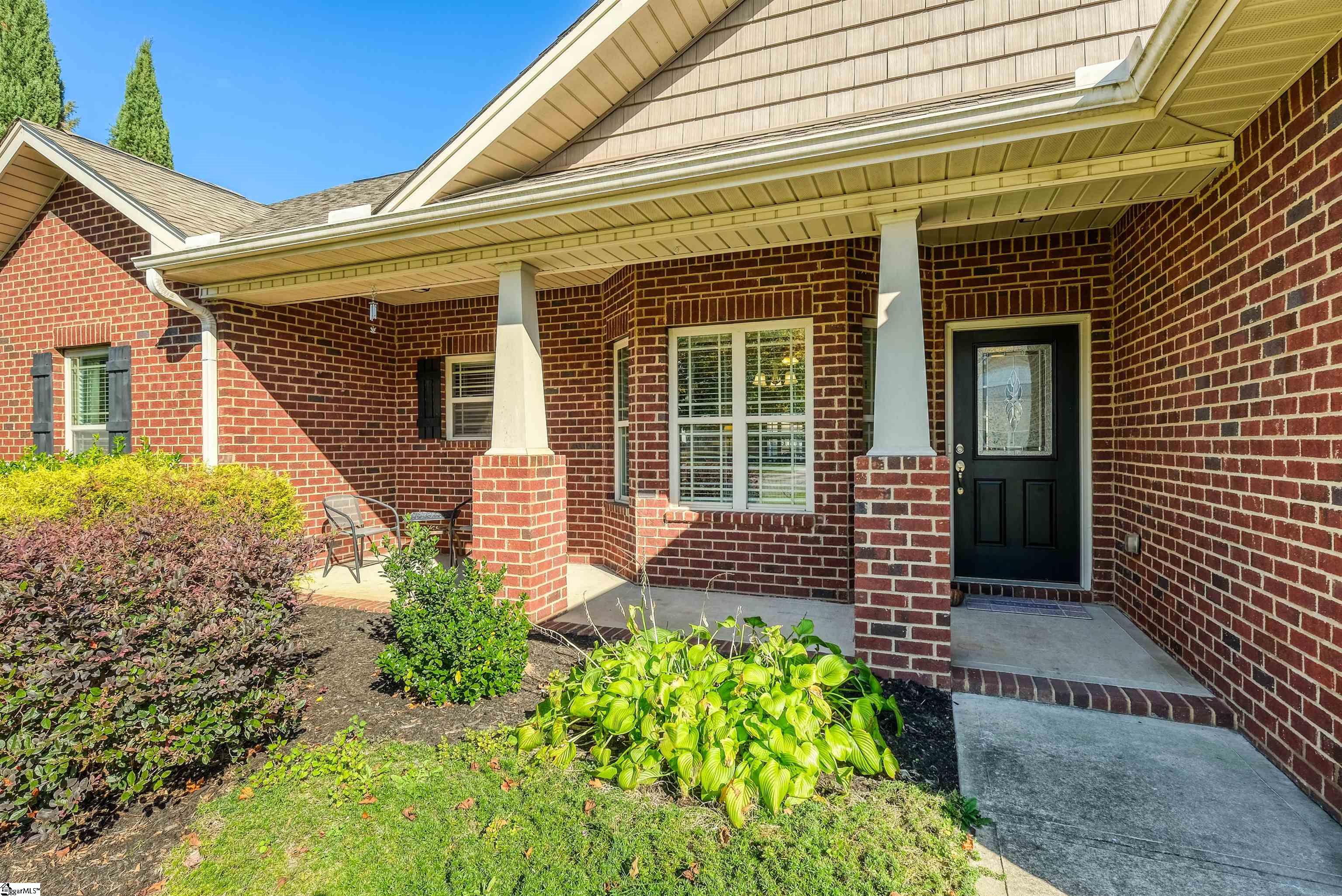 440 Slate Drive Boiling Springs, SC 29316 - Photo 2 of 28