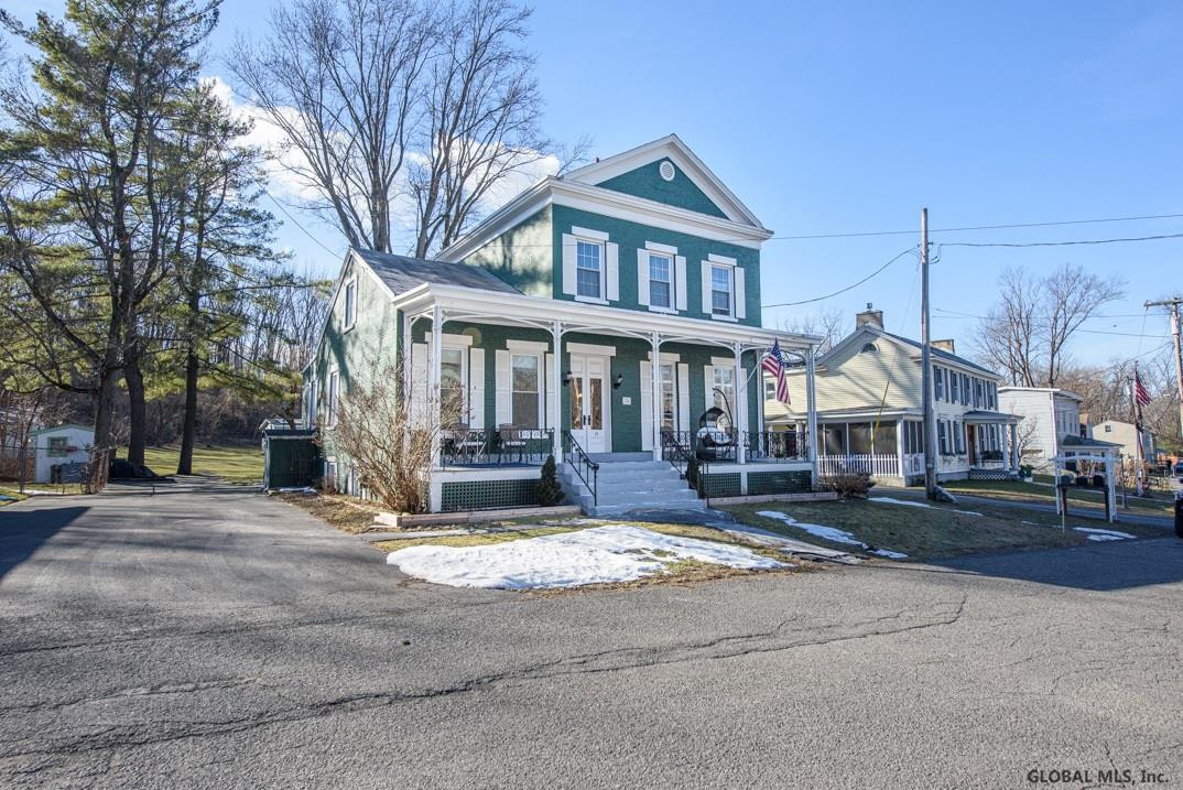 24 Ring Street Rensselaer, NY 12144 - Photo 2 of 31 Photo 2