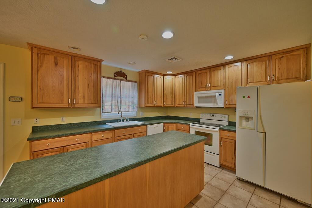 347 Fish Hill Road Tannersville, PA 18372 - Photo 39 of 88 Photo 34