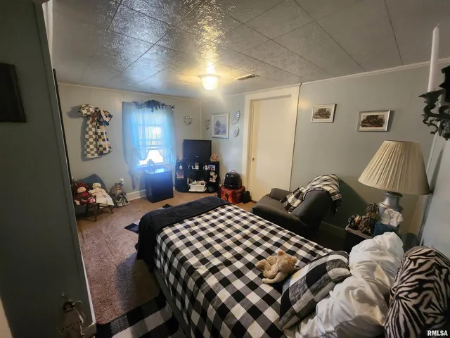 $59,900 | 118 Missouri Street, Pinckneyville, IL 62274