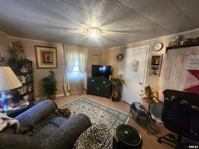 $59,900 | 118 Missouri Street, Pinckneyville, IL 62274