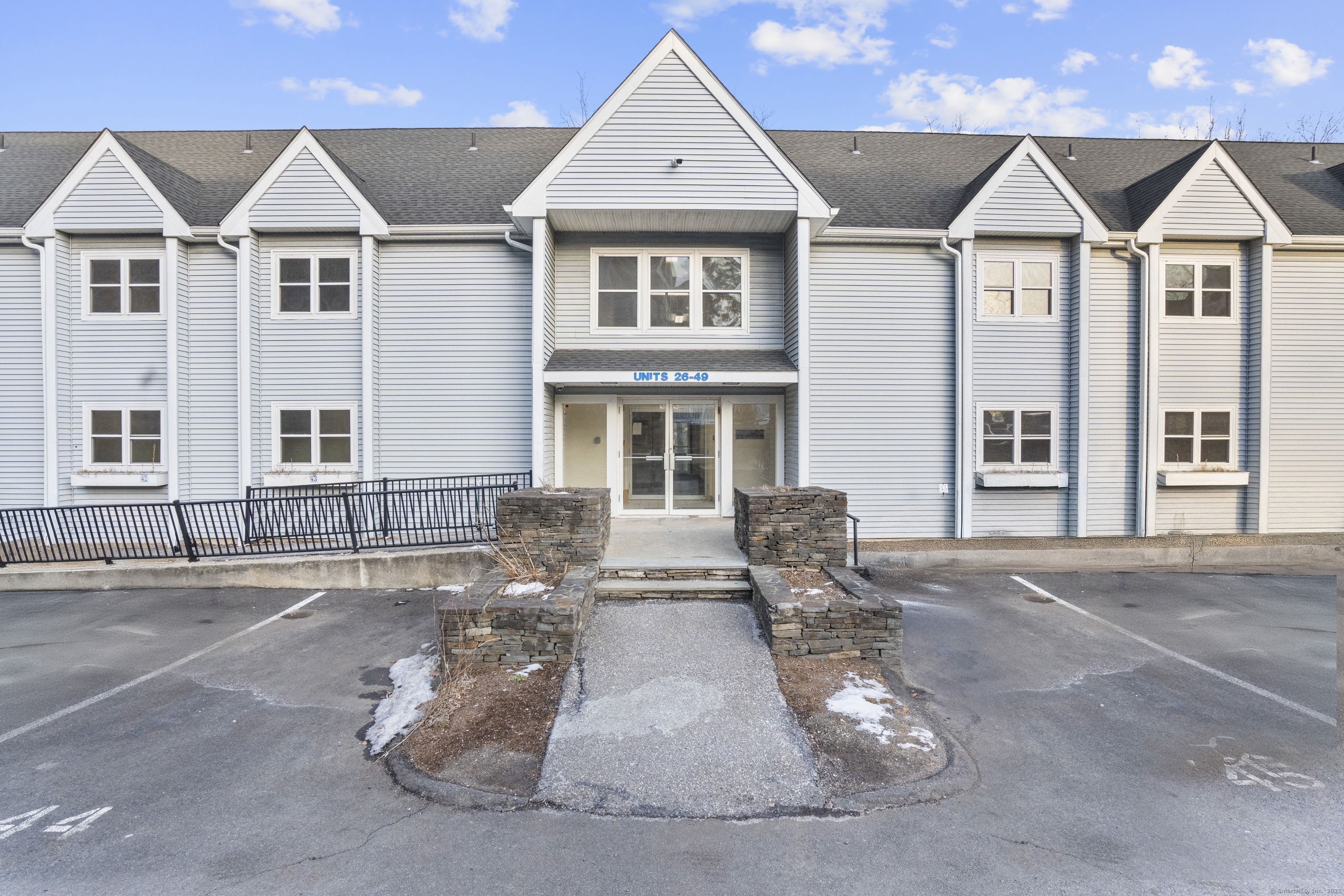1 Beaver Brook Road, Unit 48 Danbury, CT 06810 - Photo 1 of 1 Gallery Image 1