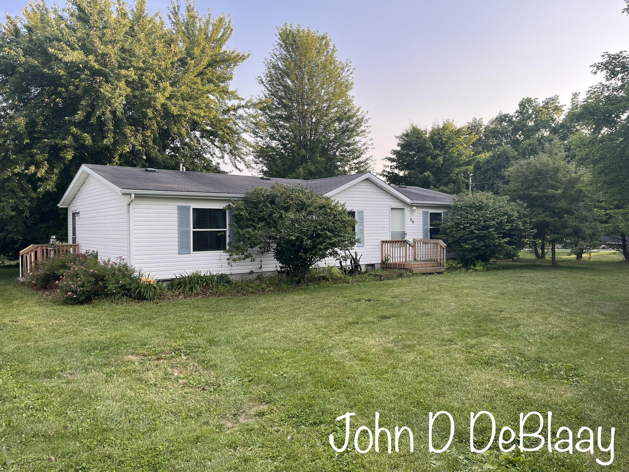69 Mead Road Ionia, MI 48846 - Photo 1 of 32 Primary