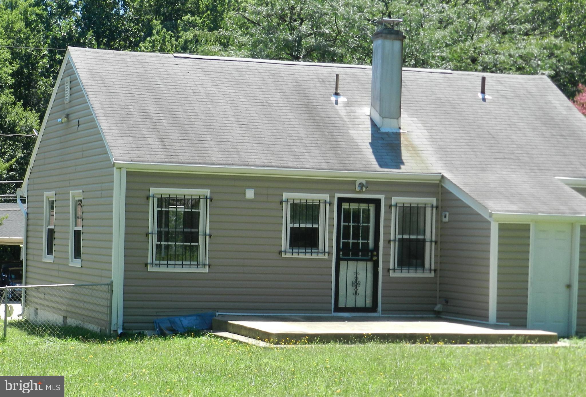 3902 92nd Avenue Springdale, MD 20706 - Photo 14 of 16 Exterior (Rear)
