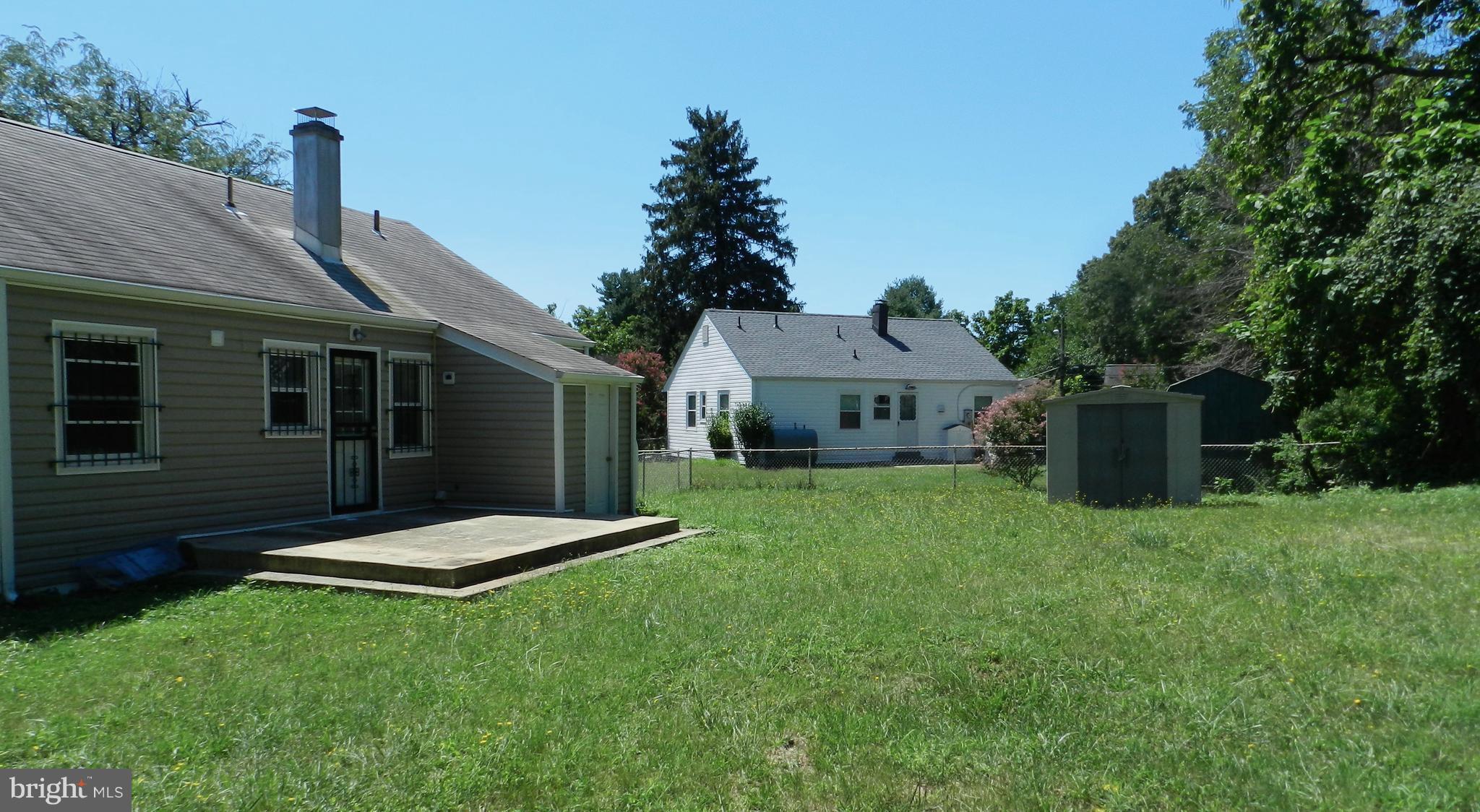 3902 92nd Avenue Springdale, MD 20706 - Photo 15 of 16 Exterior (Rear) shed