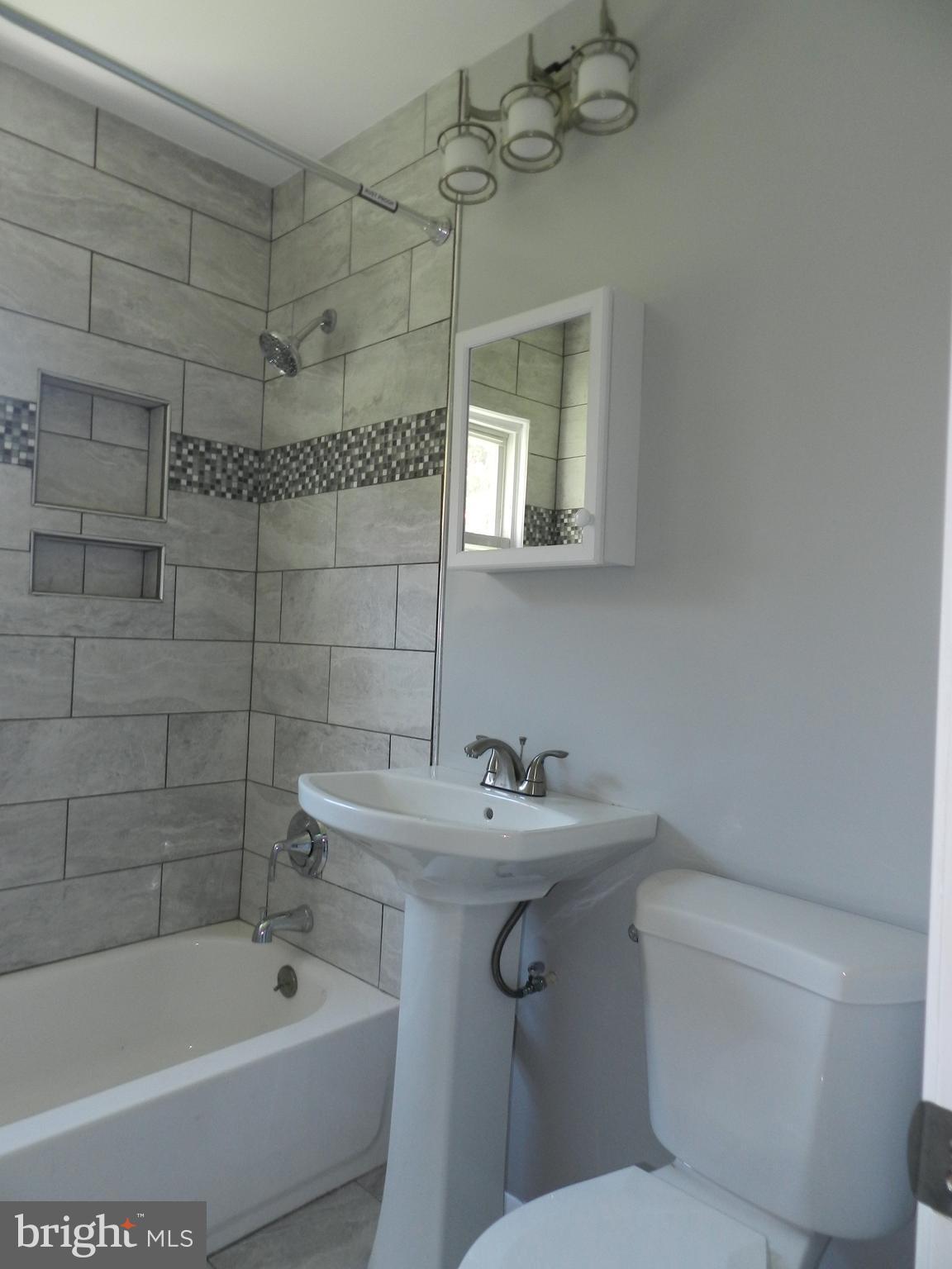 3902 92nd Avenue Springdale, MD 20706 - Photo 10 of 16 Bath (Master)