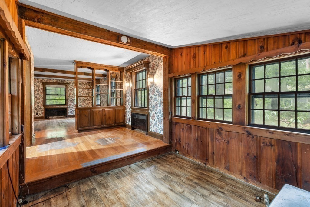19 Forest Road Wakefield, MA 01880 - Photo 11 of 30