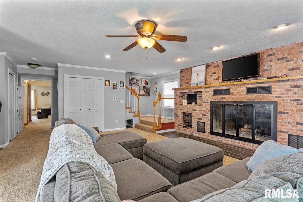 97 Circle Drive Springfield, IL 62703 - Photo 13 of 42 Gallery Image 13