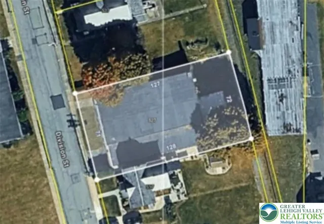 $318,900 | 527 Division Street, Bangor, PA 18013