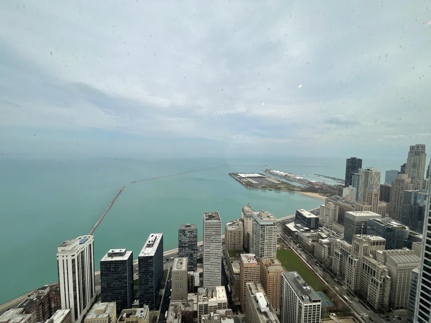 175 East Delaware Place, Unit 6206 Chicago, IL 60611 - Photo 9 of 28