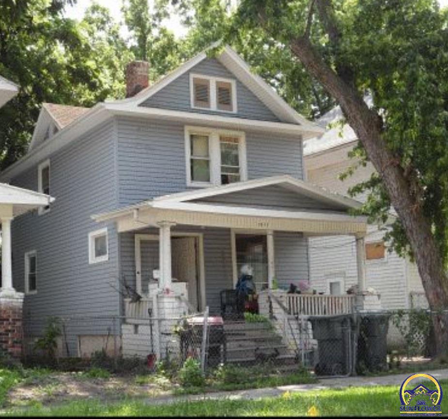 1015 Southwest 16th Street Topeka, KS 66604 - Photo 1 of 1