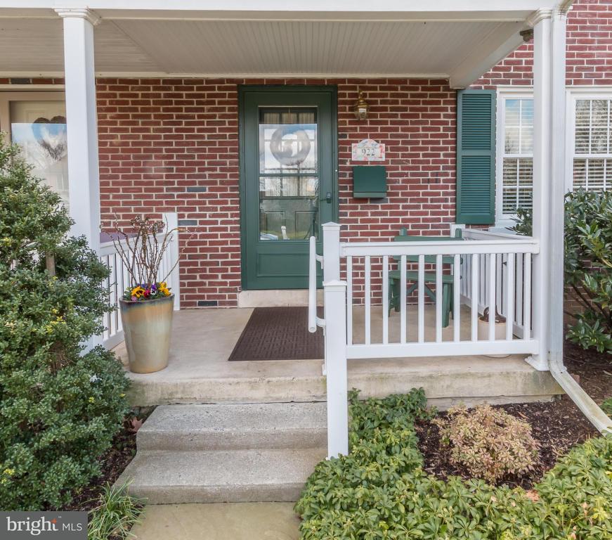 922 Pleasure Road Lancaster, PA 17601 - Photo 3 of 36 Gallery Image 3