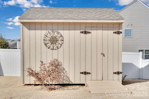 a view of a entryway door of the house