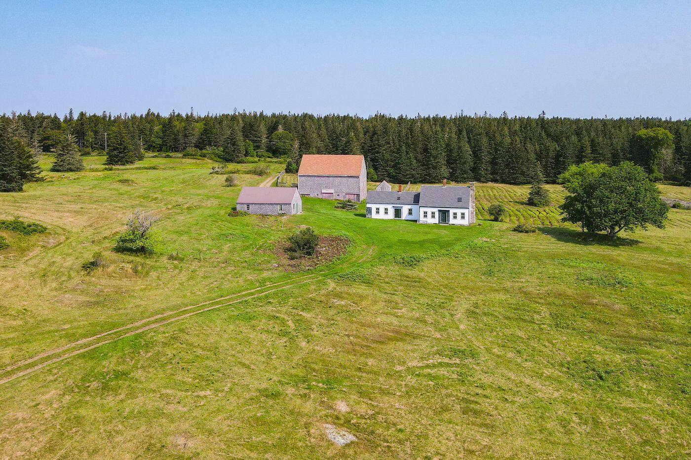 377 South Shore Road North Haven, ME 04853 - Photo 5 of 23 W6-ME2358_5