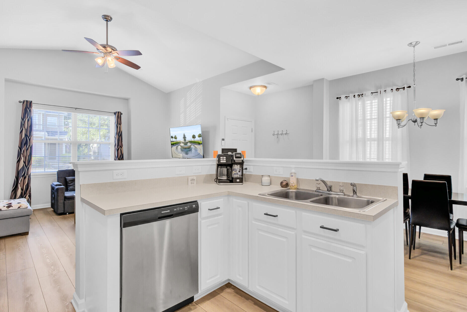 132 Woodward Road Goose Creek, SC 29445 - Photo 15 of 42 15_15_mls