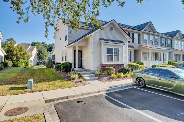 $2,600 | 132 Woodward Road, Goose Creek, SC 29445