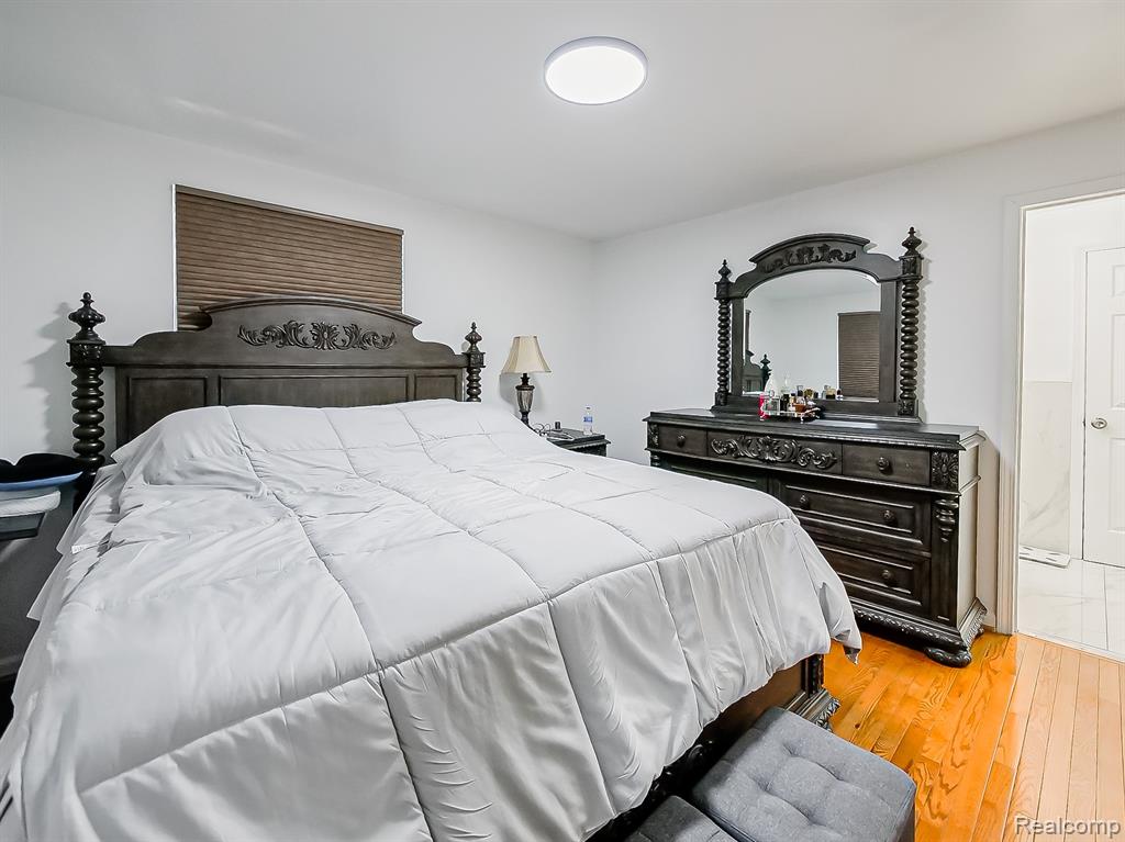 29721 Farmington Road Farmington, MI 48331 - Photo 11 of 45