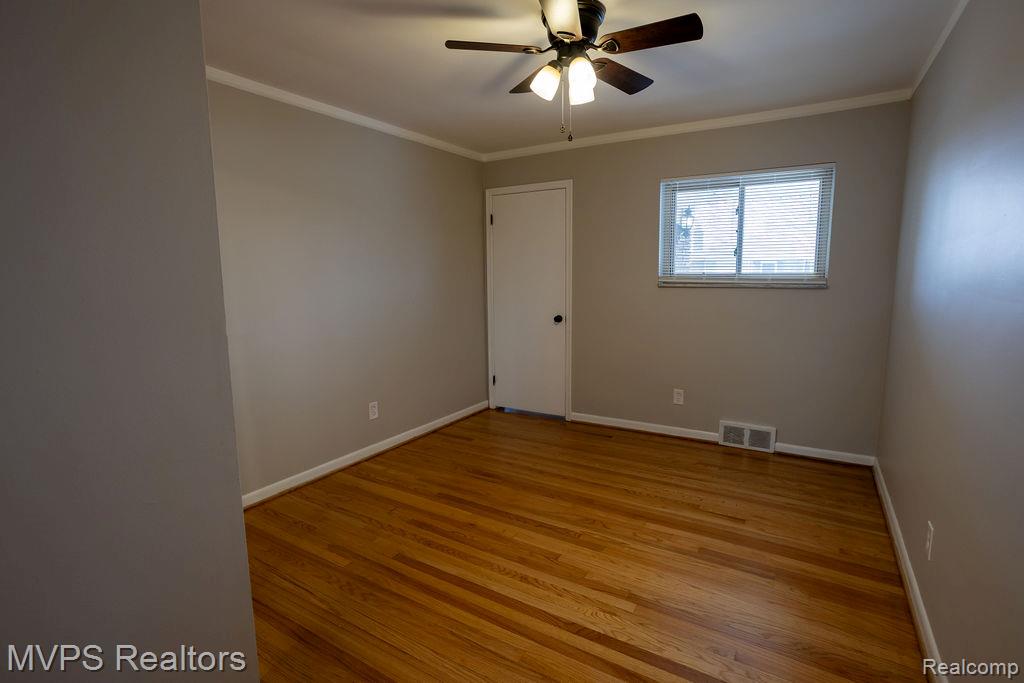 18062 Ash Avenue Eastpointe, MI 48021 - Photo 9 of 11