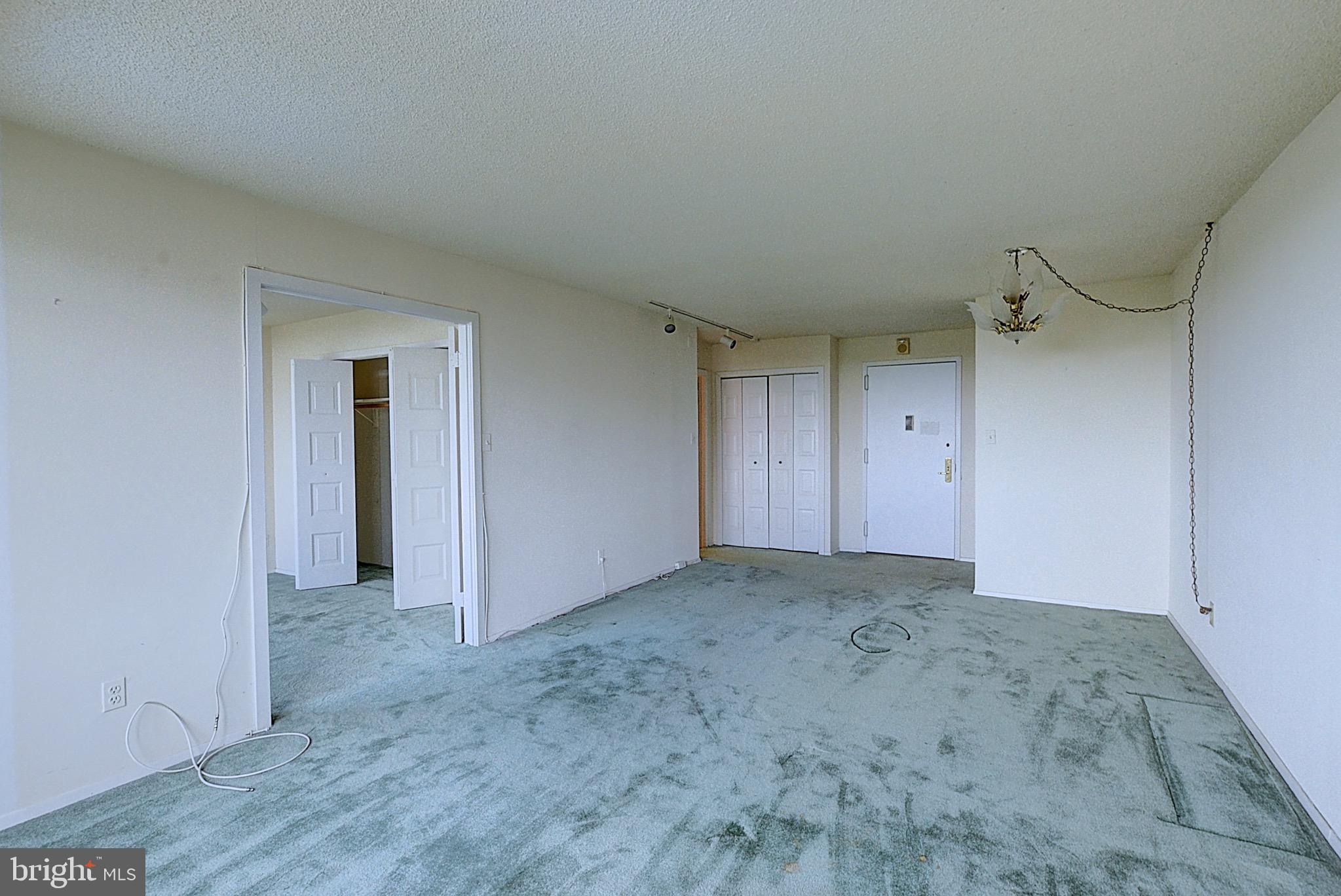 5225 Pooks Hill Road, Unit 1421S Bethesda, MD 20814 - Photo 3 of 23