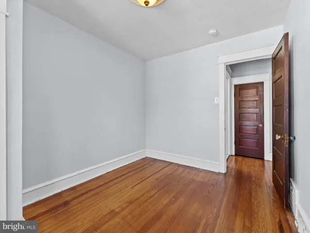 $2,500 | 117 Dill Avenue, Collingswood, NJ 08108