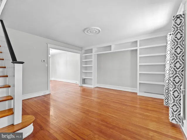 $2,500 | 117 Dill Avenue, Collingswood, NJ 08108