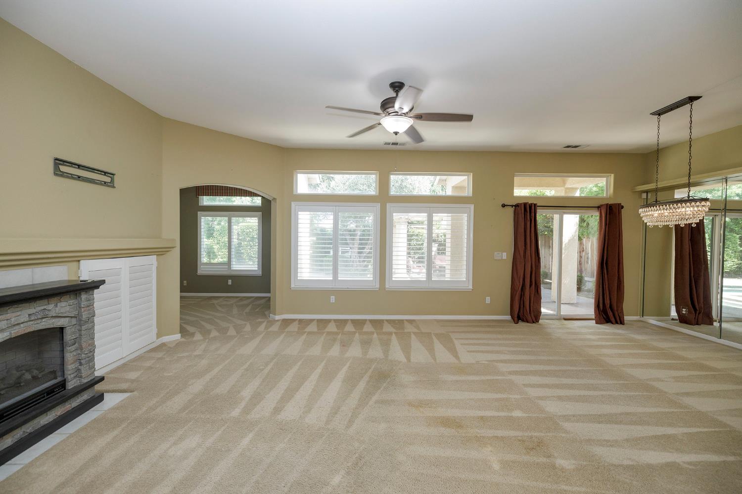 4621 Vía Fiori Modesto, CA 95357 - Photo 6 of 28