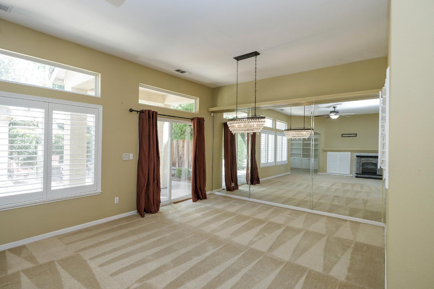 4621 Vía Fiori Modesto, CA 95357 - Photo 9 of 28