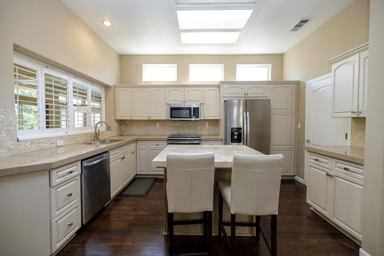 4621 Vía Fiori Modesto, CA 95357 - Photo 10 of 28