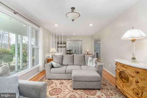 $850,000 | 8434 Thames Street, Springfield, VA 22151