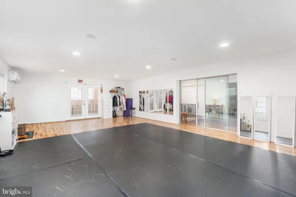 $850,000 | 8434 Thames Street, Springfield, VA 22151