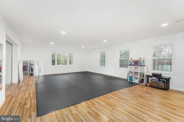 $850,000 | 8434 Thames Street, Springfield, VA 22151