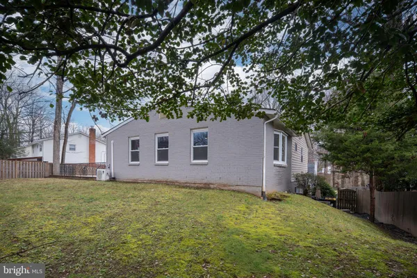 $850,000 | 8434 Thames Street, Springfield, VA 22151