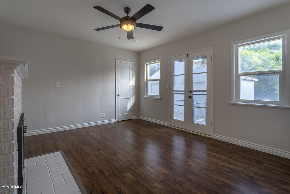 6826 Rhea Avenue Reseda, CA 91335 - Photo 15 of 22 Rhea_Low-15