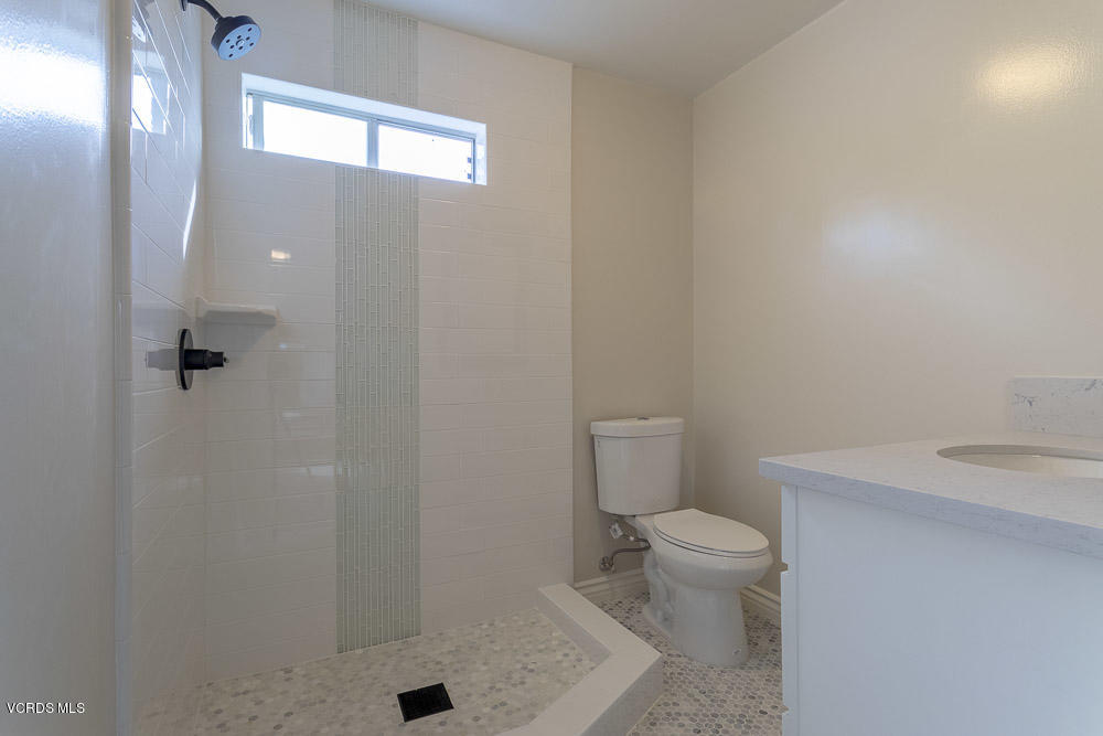 6826 Rhea Avenue Reseda, CA 91335 - Photo 18 of 22 Rhea_Low-18