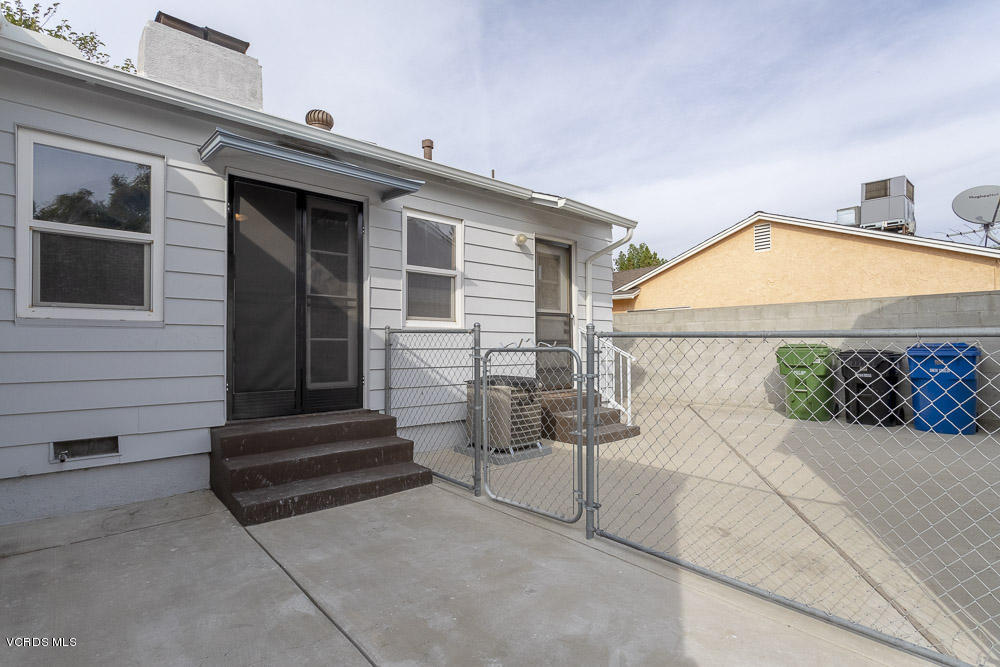 6826 Rhea Avenue Reseda, CA 91335 - Photo 22 of 22 Rhea_Low-22