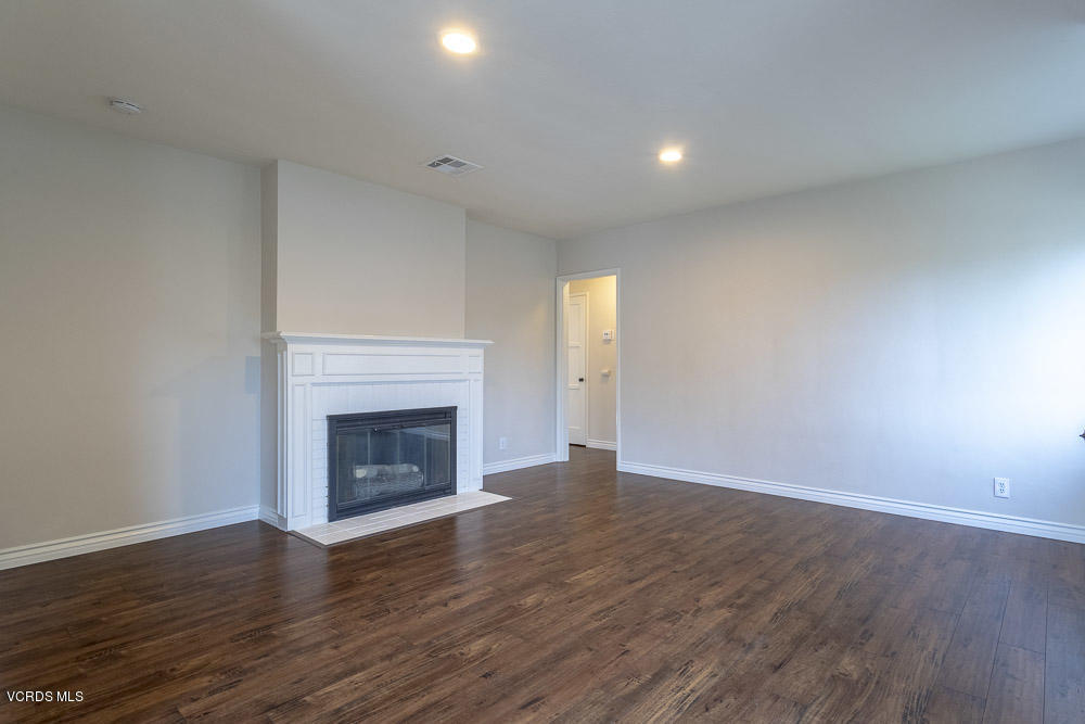 6826 Rhea Avenue Reseda, CA 91335 - Photo 5 of 22 Rhea_Low-5