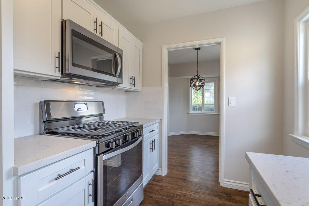 6826 Rhea Avenue Reseda, CA 91335 - Photo 10 of 22 Rhea_Low-10