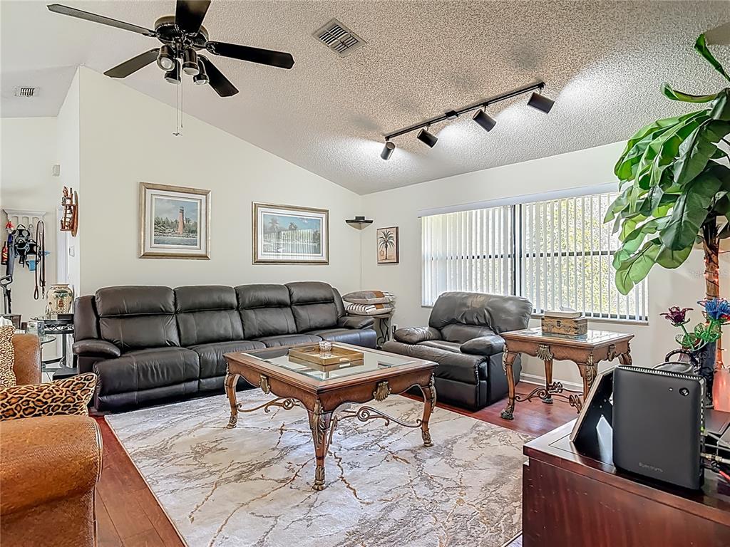 1415 Stone Trail Deltona, FL 32725 - Photo 15 of 54