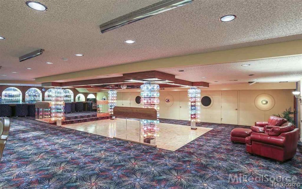 591 Lake Shore Road Grosse Pointe, MI 48236 - Photo 40 of 61 Lower Level Dance Club