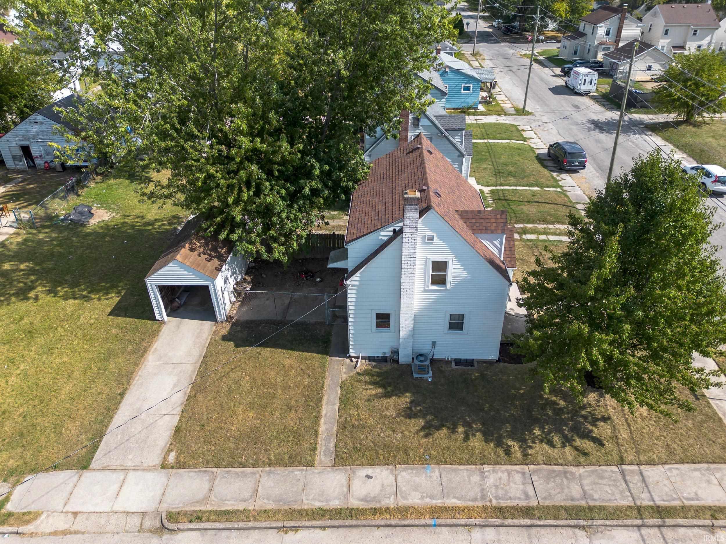 1415 Baxter Street Fort Wayne, IN 46806 - Photo 4 of 16