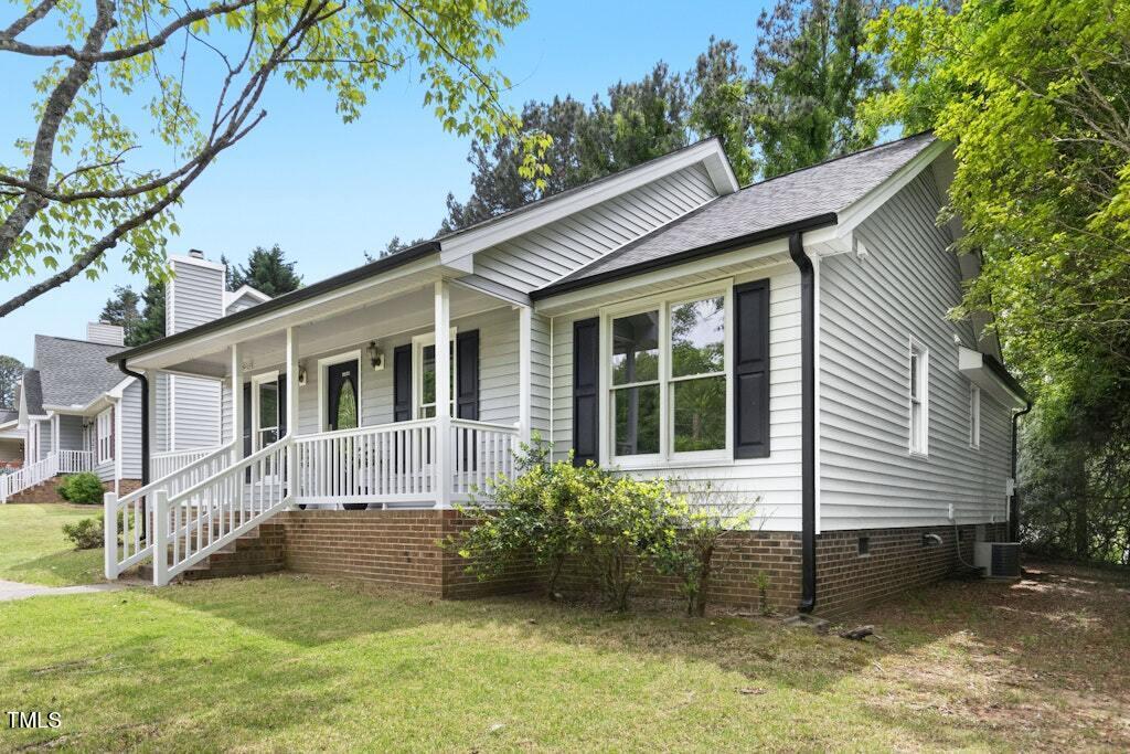 2402 Cynthia Drive Durham, NC 27704 - Photo 3 of 27 003-481297-IMG_7492