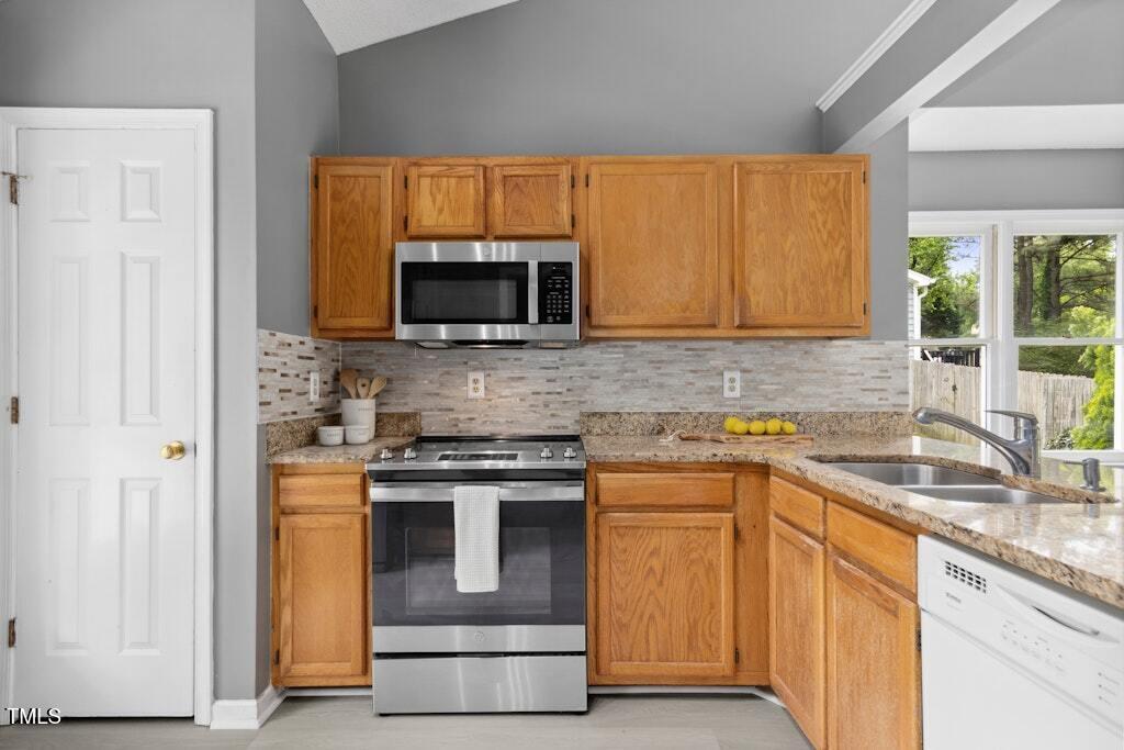 2402 Cynthia Drive Durham, NC 27704 - Photo 10 of 27 011-481297-IMG_7365